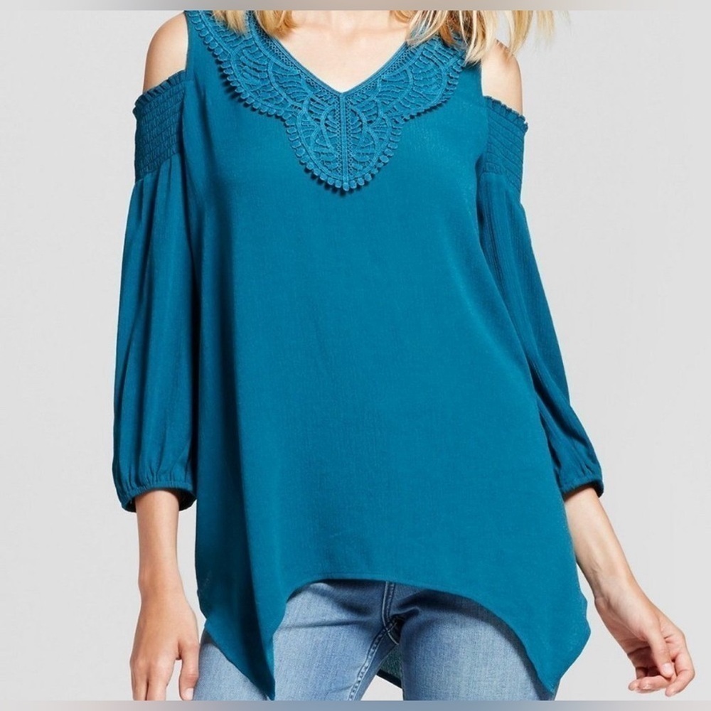 Knox Rose Teal Cold Shoulder Top Size Medium 3/4” Sleeve Crochet Neckline